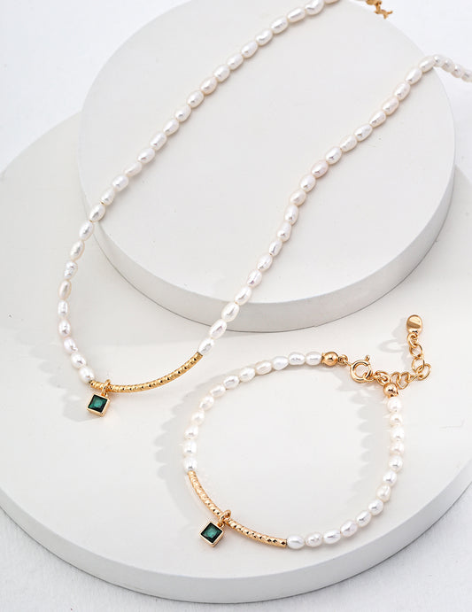 Green Zirconia Pearls Necklace