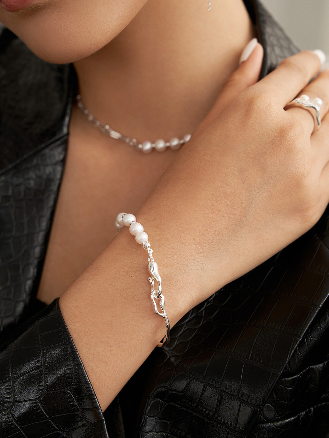 Flow Creek Pearl Bracelet